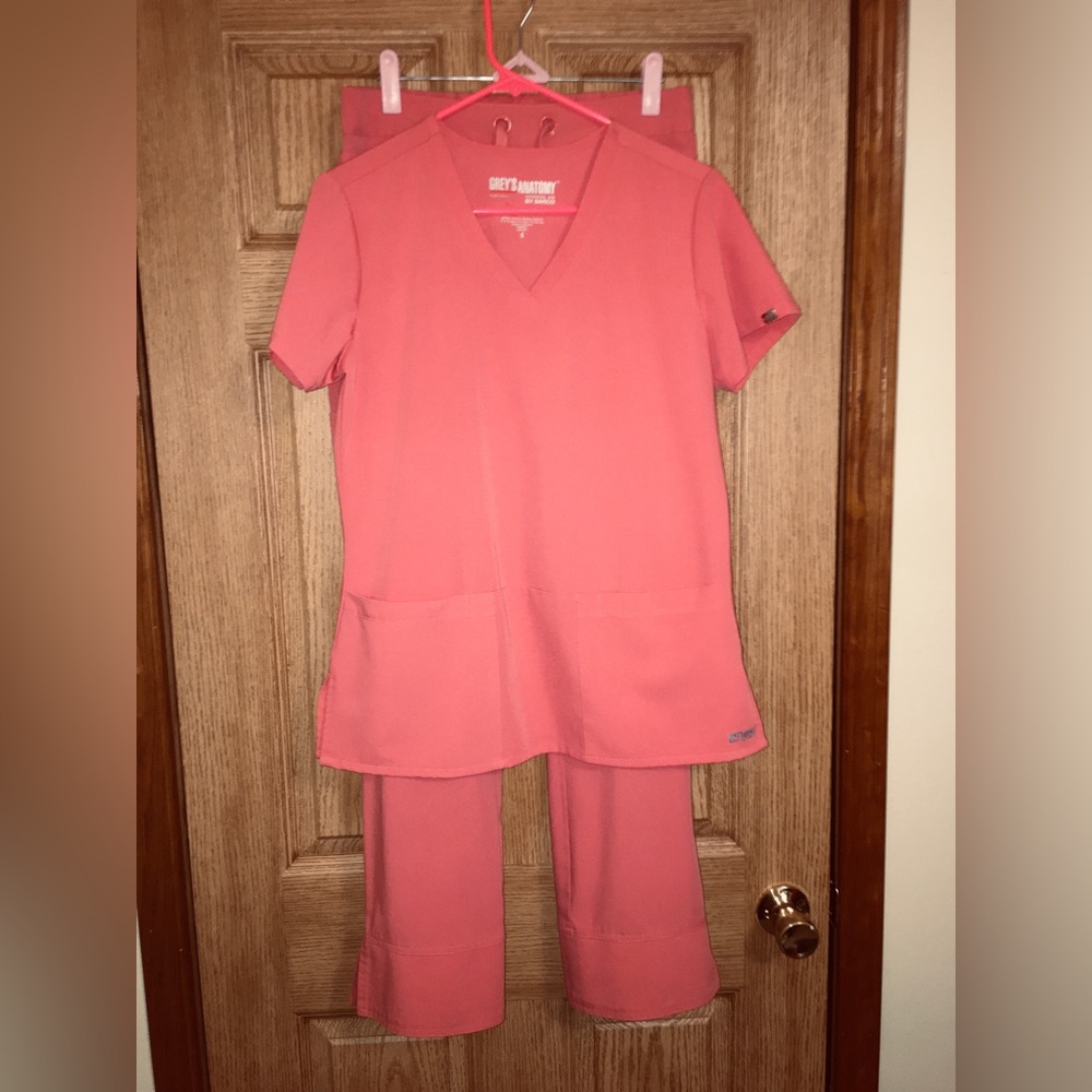 Grey’s Anatomy scrub set